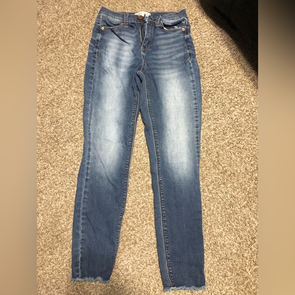 Size 3 Mudd Skinny Jeans